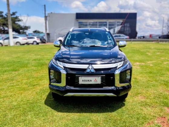MITSUBISHI L200 TRITON 2.4 16V TURBO DIESEL SPORT HPE-S CD 4P 4X4 AUTOMÁTICO MITSUBISHI L200 TRITON 2.4 16V TURBO DIESEL SPORT HPE-S CD 4P 4X4 AUTOMÁTICO